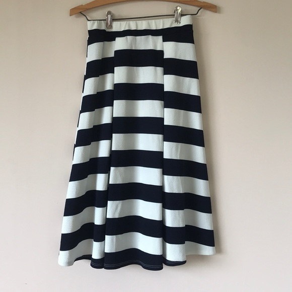 Deep Navy and white striped skater skirt - Picture 2 of 5